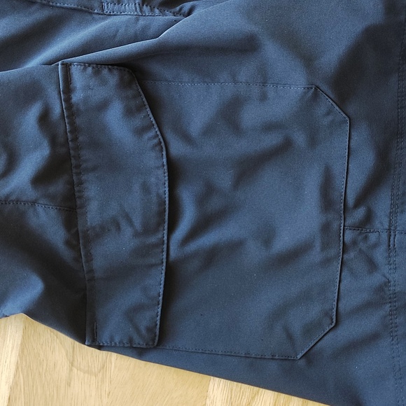 🏔️ Columbia Angus 10" Cargo Shorts. Size 42. - Picture 7 of 16